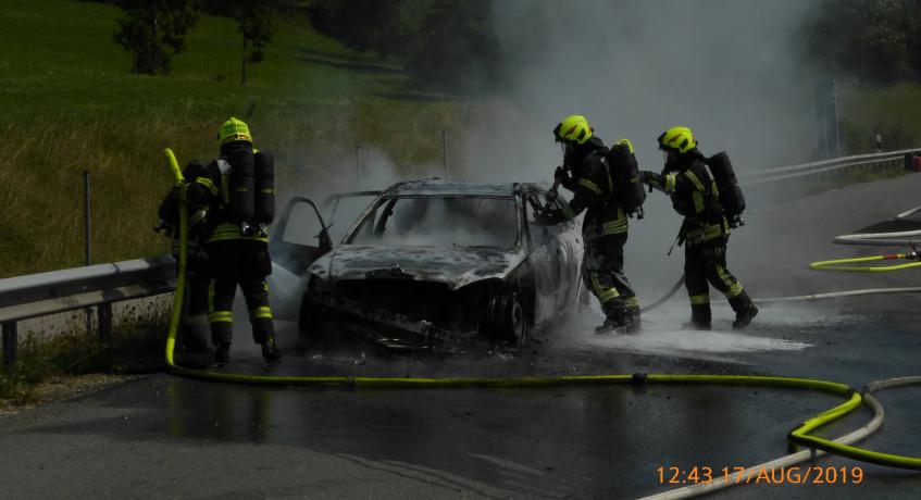 PKW-Brand auf der BAB A8